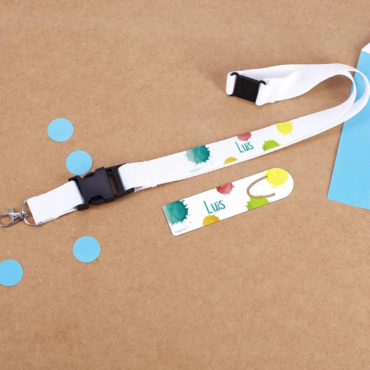 Geschenkset zur Einschulung mit buntem Motiv und Namensaufdruck