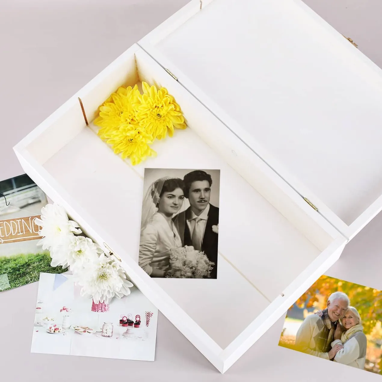 Geschenkset zur goldenen Hochzeit mit zwei gravierten Sektgläsern