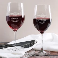 Geschenkset zur Hochzeit - Weingläser und Flasche in persönlichem Geschenkkarton