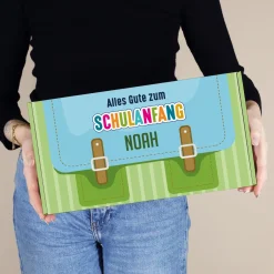 Geschenkverpackung zur Einschulung personalisiert mit Name | Schulranzen Design