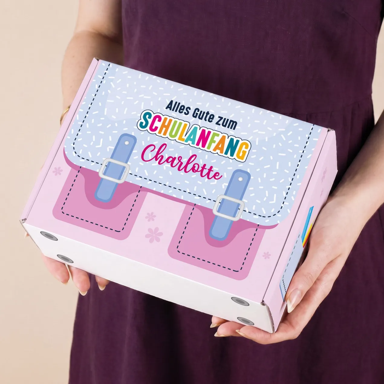 Geschenkverpackung zur Einschulung personalisiert mit Name | Schulranzen Design