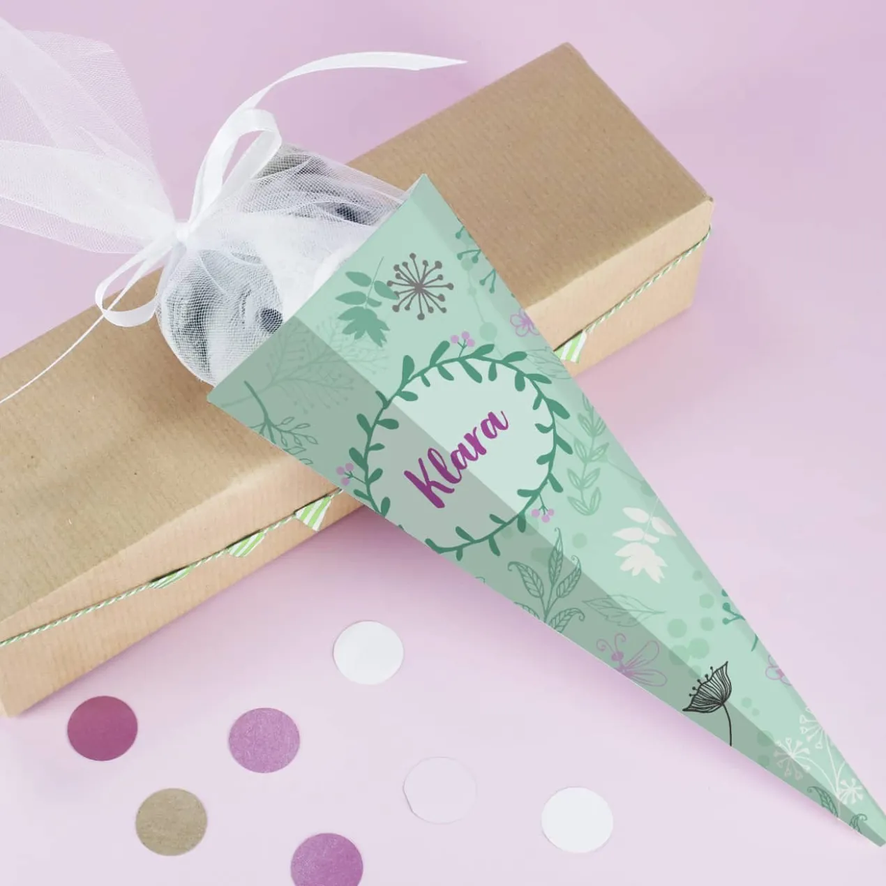 Geschwistertüte mit Ranken, Blumen und Name