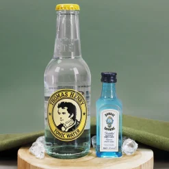GINgle bells - Geschenkset zu Weihnachten mit Gin, Tonic und graviertem Glas