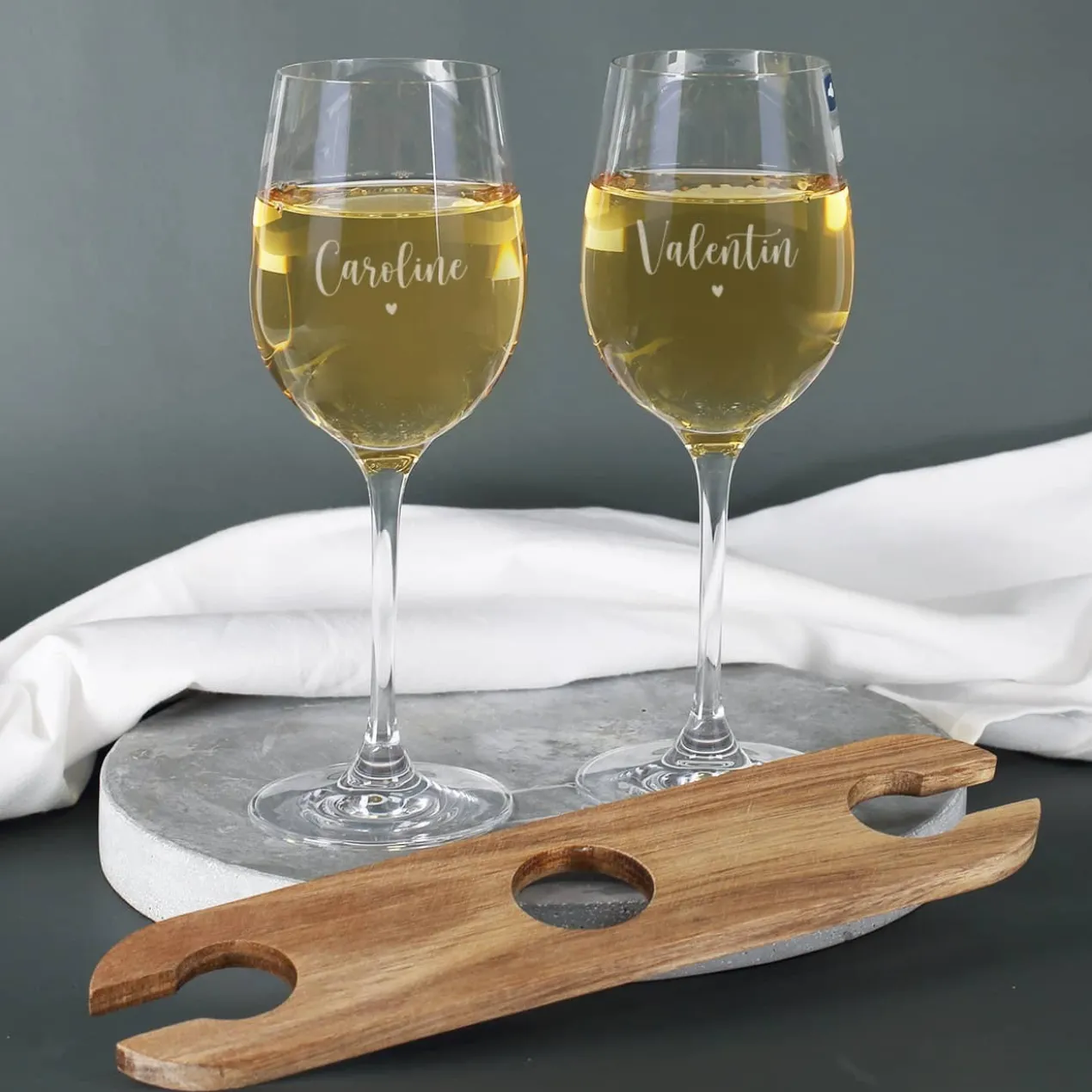 Give us Baby one more wine - personalisiertes Weinset mit Gravur