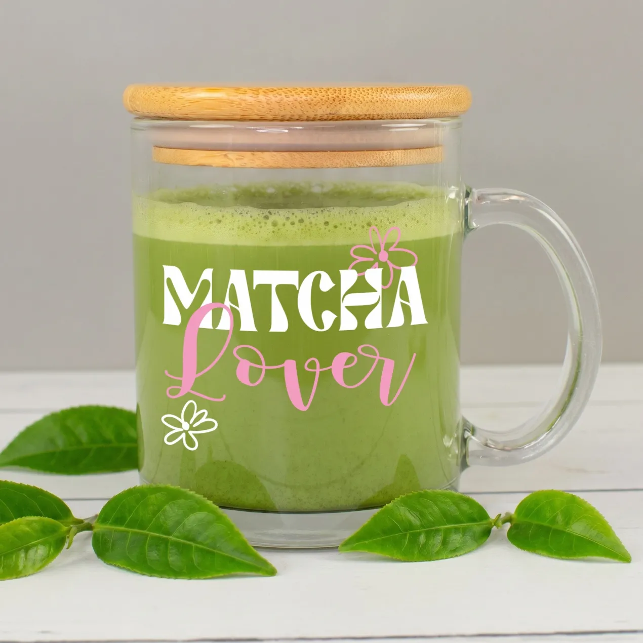 Glas Tasse 'Matcha Lover' mit Bambus Holz Deckel | Matcha Tasse als Geschenkidee