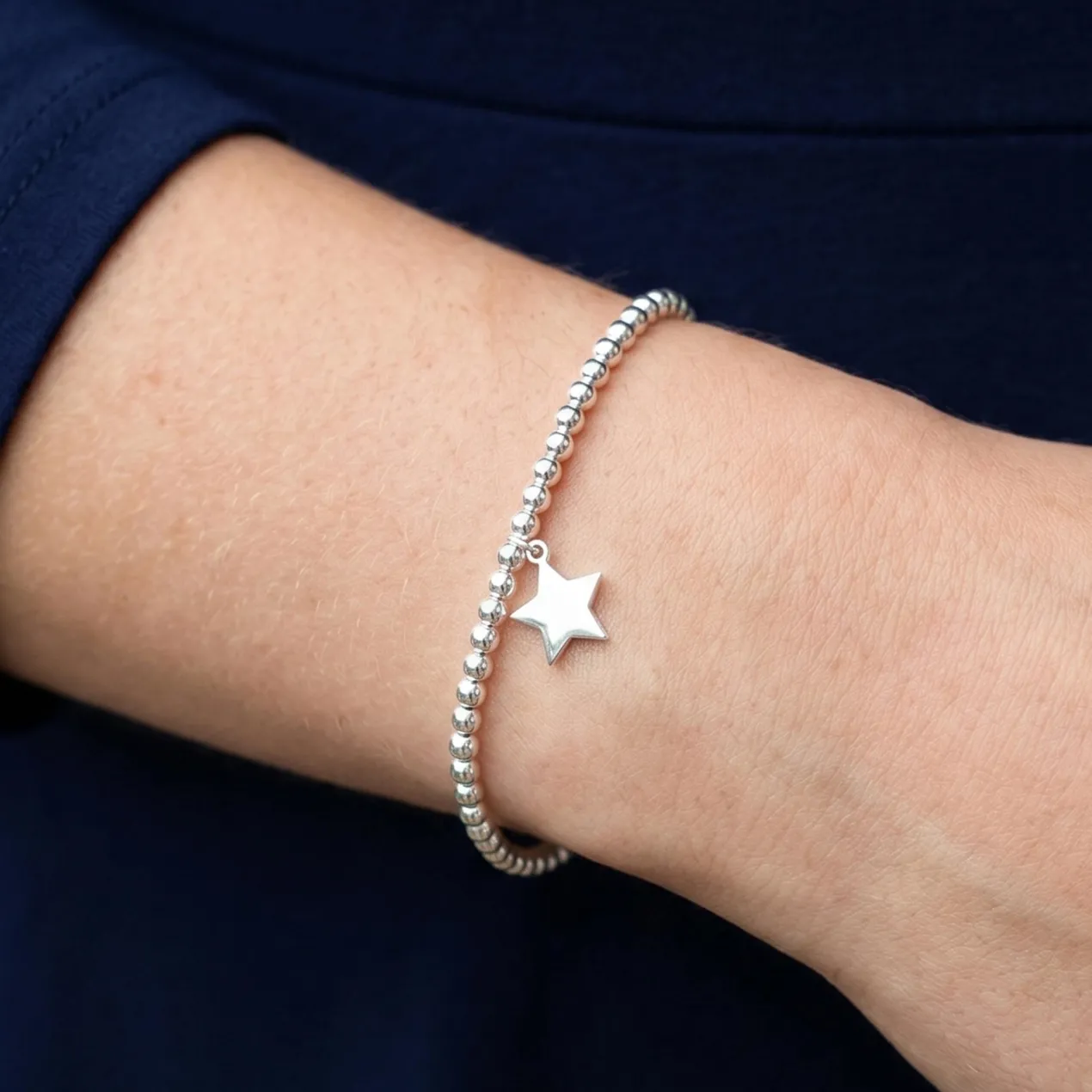 Glücksstern mit Stern Armband in personalisierter Geschenkverpackung | Glücksbringer Geschenk