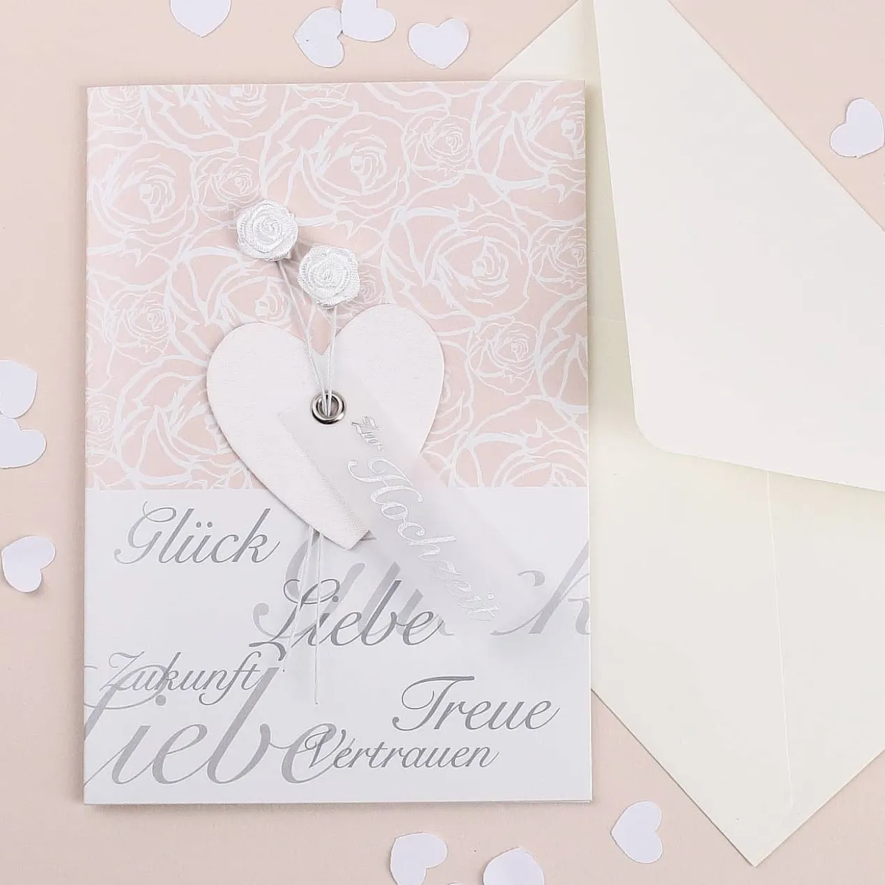 Glückwunschkarte zur Hochzeit mit Rosen- und Herz-Anhänger