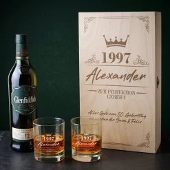 Glenfiddich Whisky Geschenkset personalisiert mit 2 Gläsern & Holzkiste | Geschenk zum Geburtstag