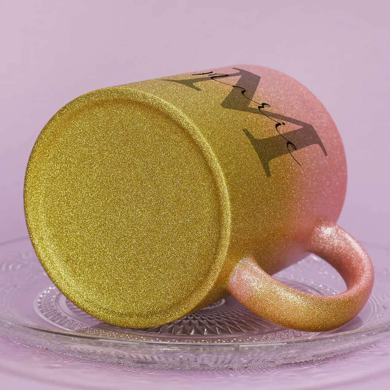Glitzertasse in 3 Farben mit Name und Initiale