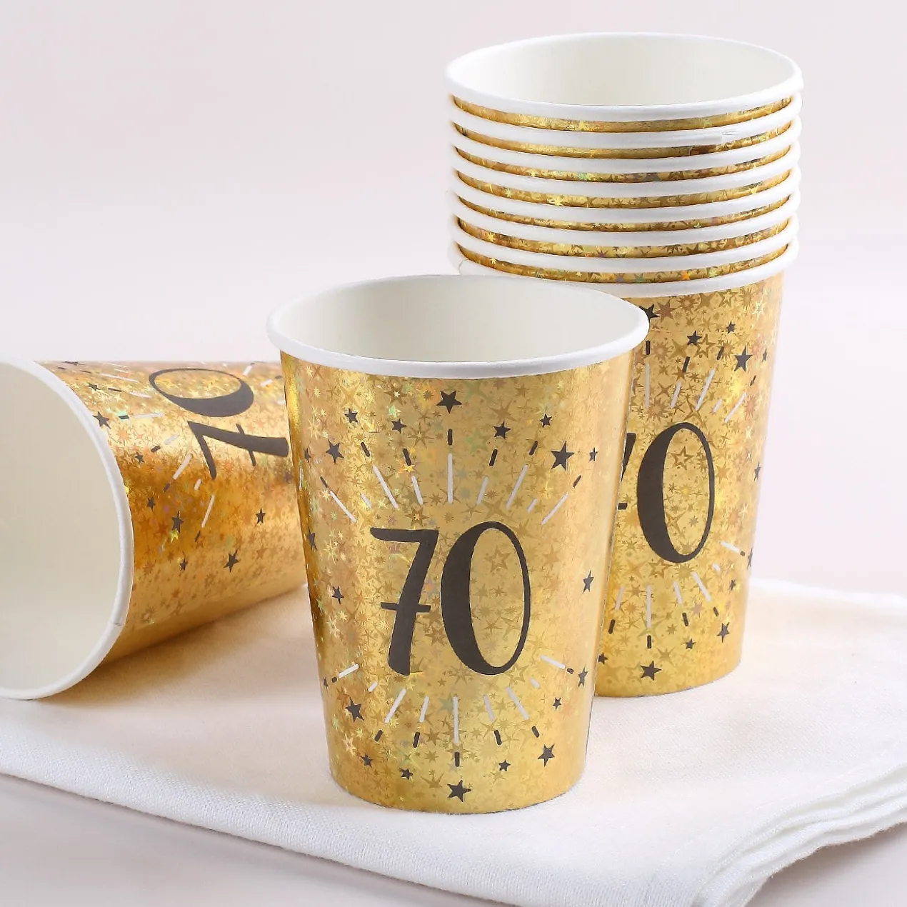 10 Goldene Pappbecher zum 70. Geburtstag