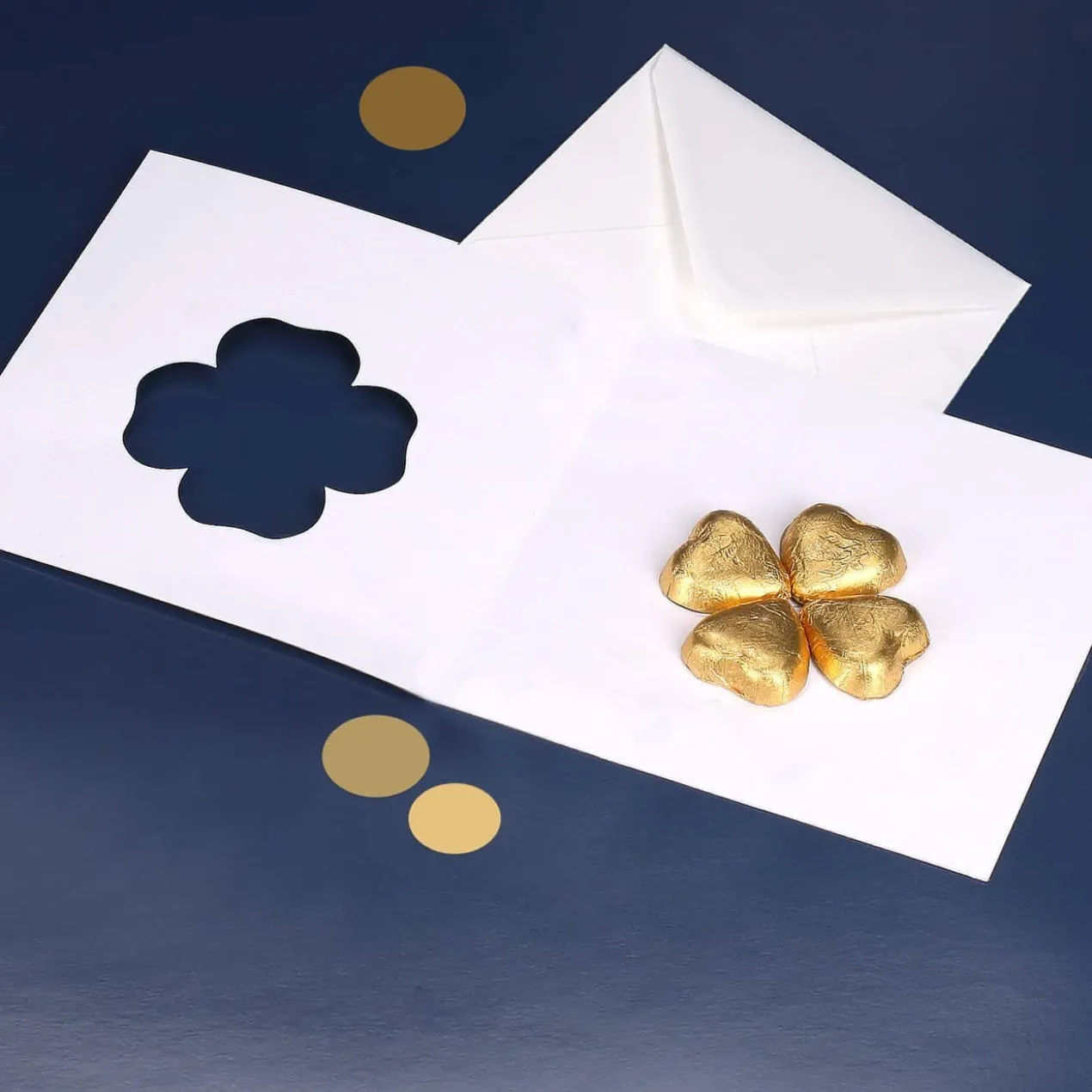 Gratulation, du hast es geschafft! - Glückwunschkarte mit Lindt Schokoladen-Kleeblatt