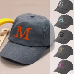 Graues Kinder-Basecap mit Initiale bestickt - 6 Farben zur Auswahl
