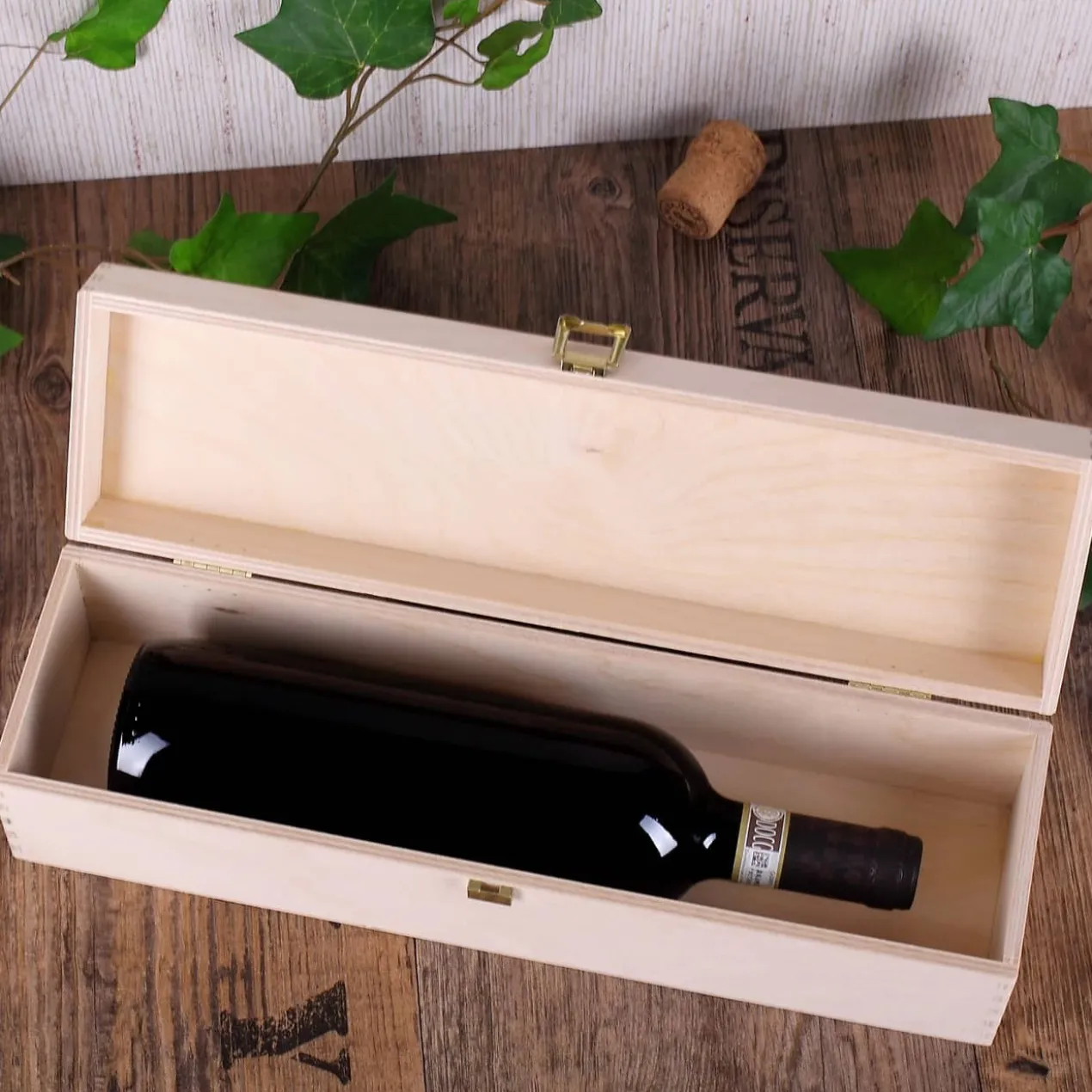gravierte Geschenkbox zum Geburtstag - Rotwein ist... -