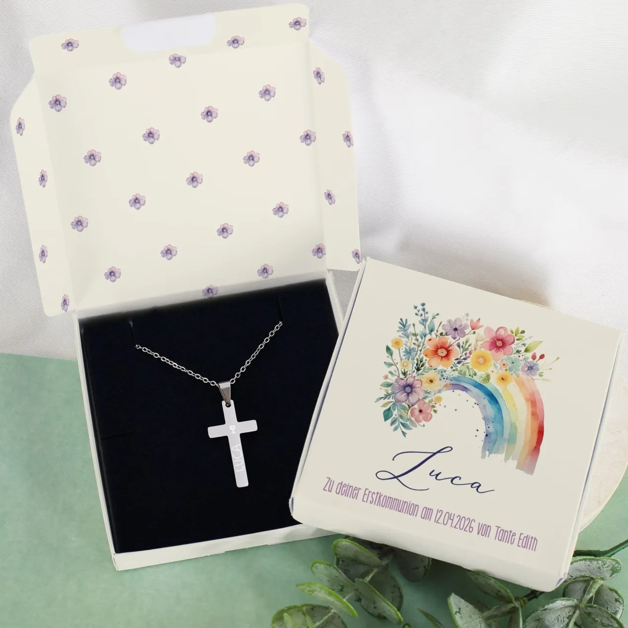 Gravierte Halskette mit Kreuz in Geschenkbox zu Kommunion, Konfirmation, Taufe