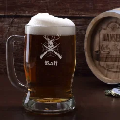 gravierter Bierkrug für Jäger mit Name und Jagdmotiv, 0,5 L