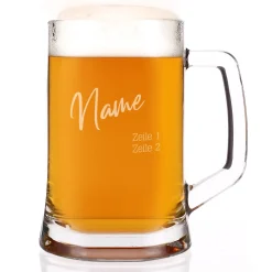 Gravierter Glasbierkrug mit Ihren Wunschtexten im modernen Design