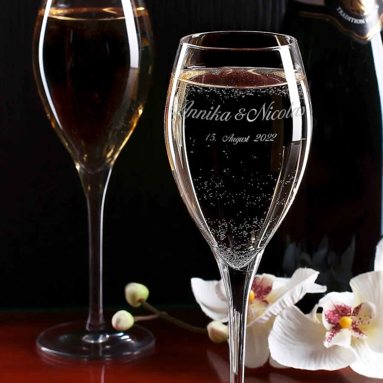 Graviertes Champagnerglas zur Hochzeit
