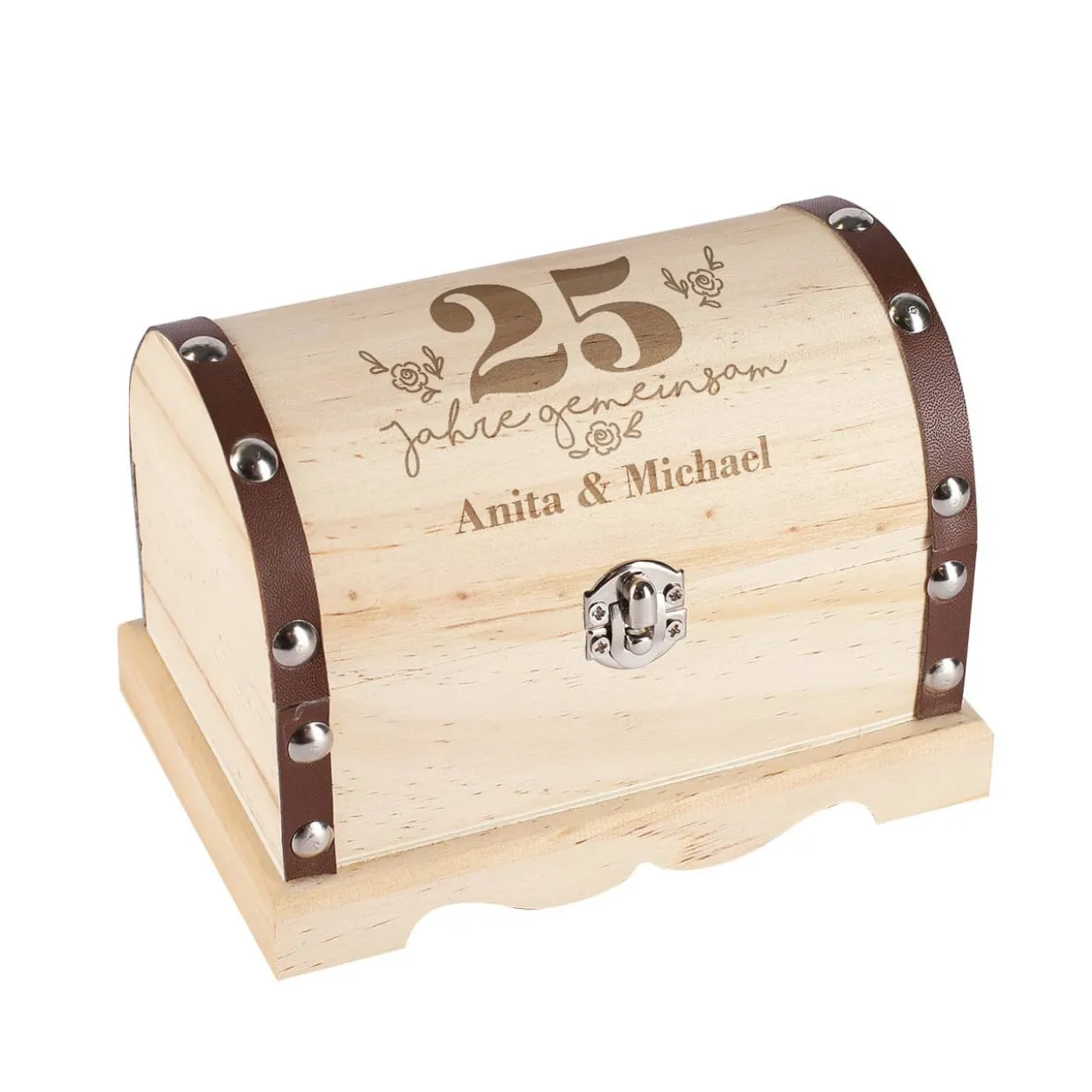 Gravierte Schatztruhe als Geldgeschenk zum Hochzeitstag