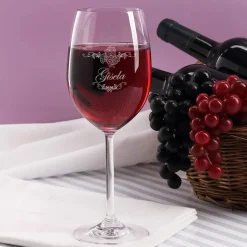 graviertes Weinglas Weinreben Ornamente mit Wunschname