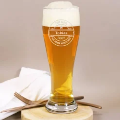 graviertes Weizenbierglas Zum Wohl mit Wunschname