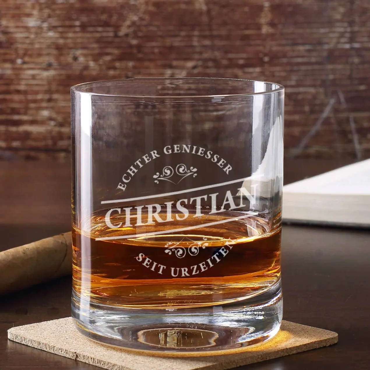 Graviertes Whiskyglas Echter Geniesser mit Wunschnamen