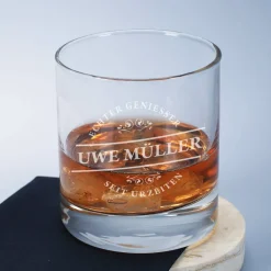 Graviertes Whiskyglas Echter Geniesser mit Wunschnamen
