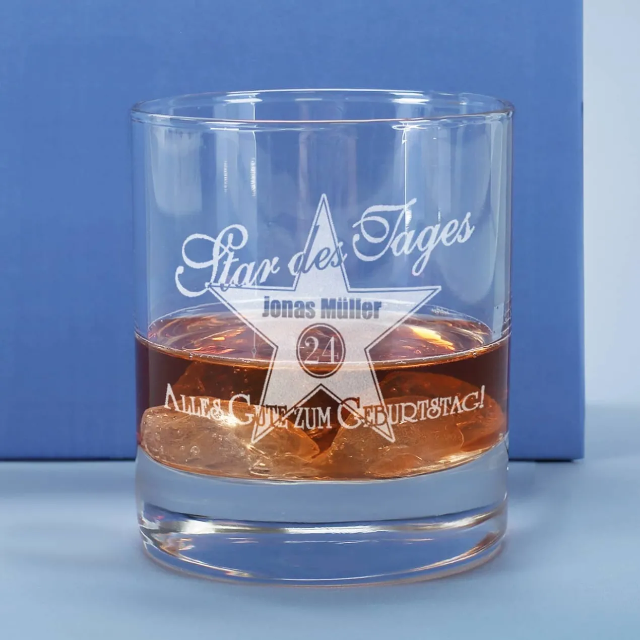 graviertes Whiskyglas Walk of Fame mit Namen und Alter