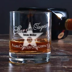 graviertes Whiskyglas Walk of Fame mit Namen und Alter
