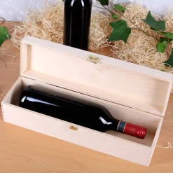Gravierte Wein-Geschenkbox aus Holz - Geniesser im besten Alter -