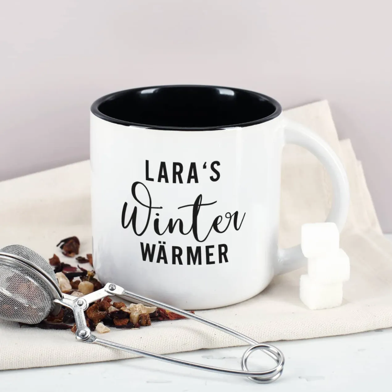 Große Tasse - Winter Wärmer - innen schwarz und mit Ihrem Namen