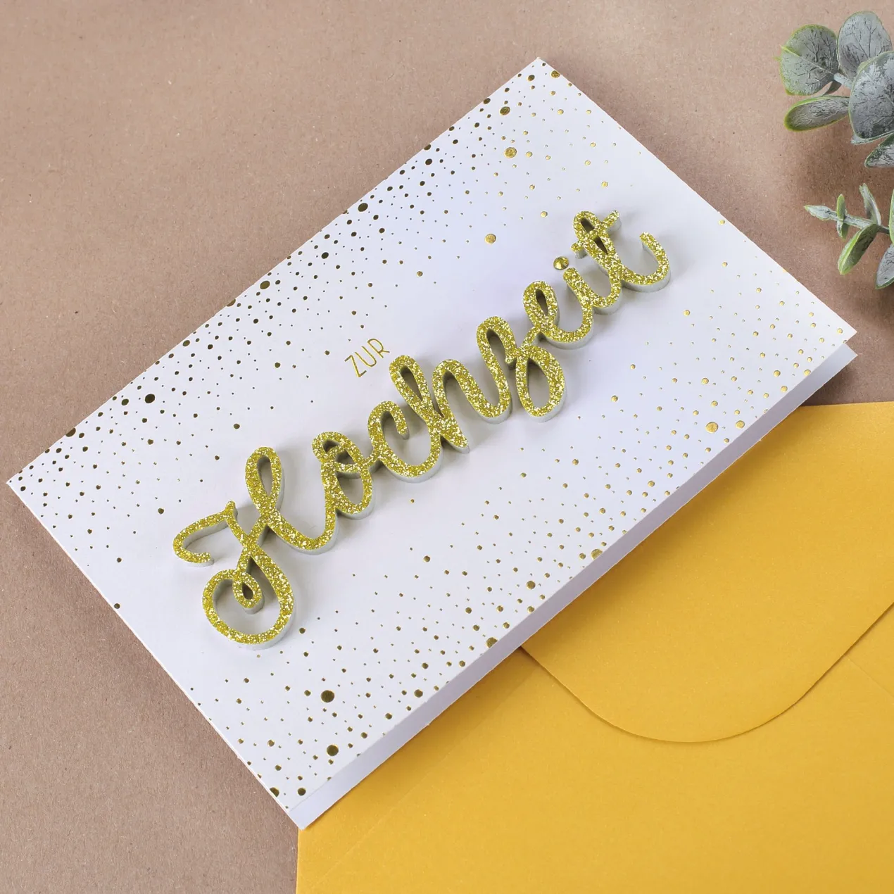 Grußkarte zur Hochzeit mit goldenem 3D Schriftzug