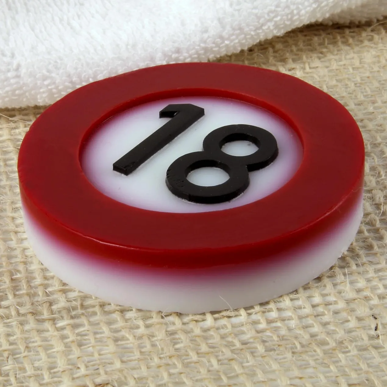 handgemachte Seife zum 18. Geburtstag mit Verkehrszeichenmotiv