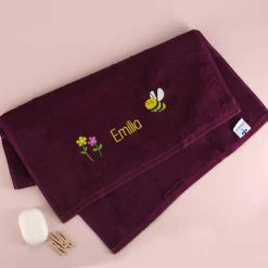 Handtuch mit Bienchen und Name bestickt in 3 Größen zur Auswahl