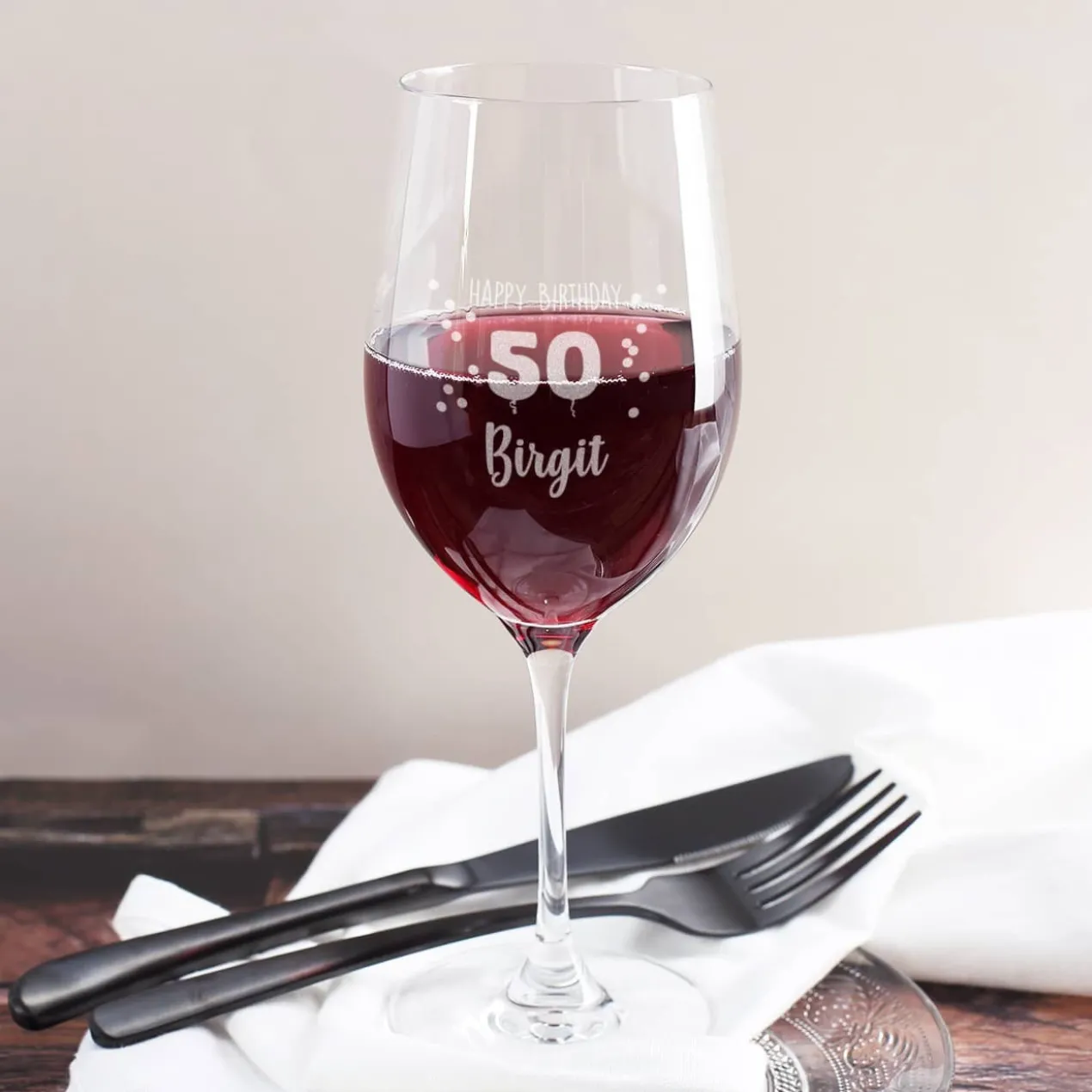 Happy Birthday 50 - graviertes Weinglas zum 50. Geburtstag mit Name
