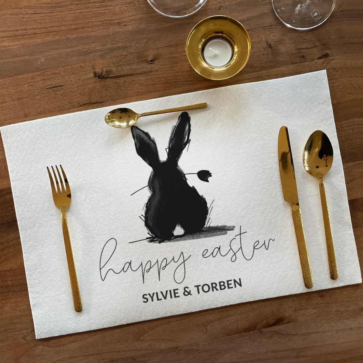 Happy Easter - Textiles Platzdeckchen personalisierbar mit Wunschtext zu Ostern