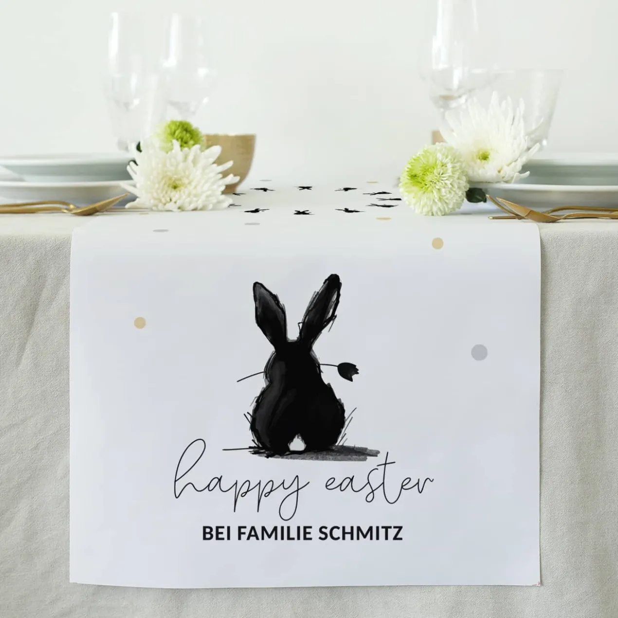 Happy Easter - Tischläufer mit Hase und Wunschtext in 2 Größen verfügbar