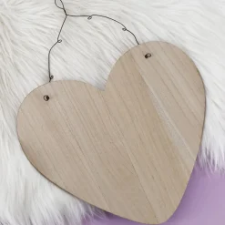 Herz aus Holz zum Aufhängen