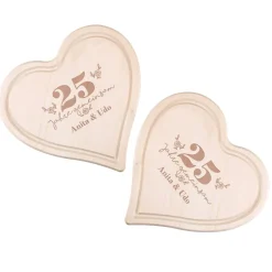 2 Herzbrettchen zum Hochzeitstag mit Ihren Wunschnamen graviert