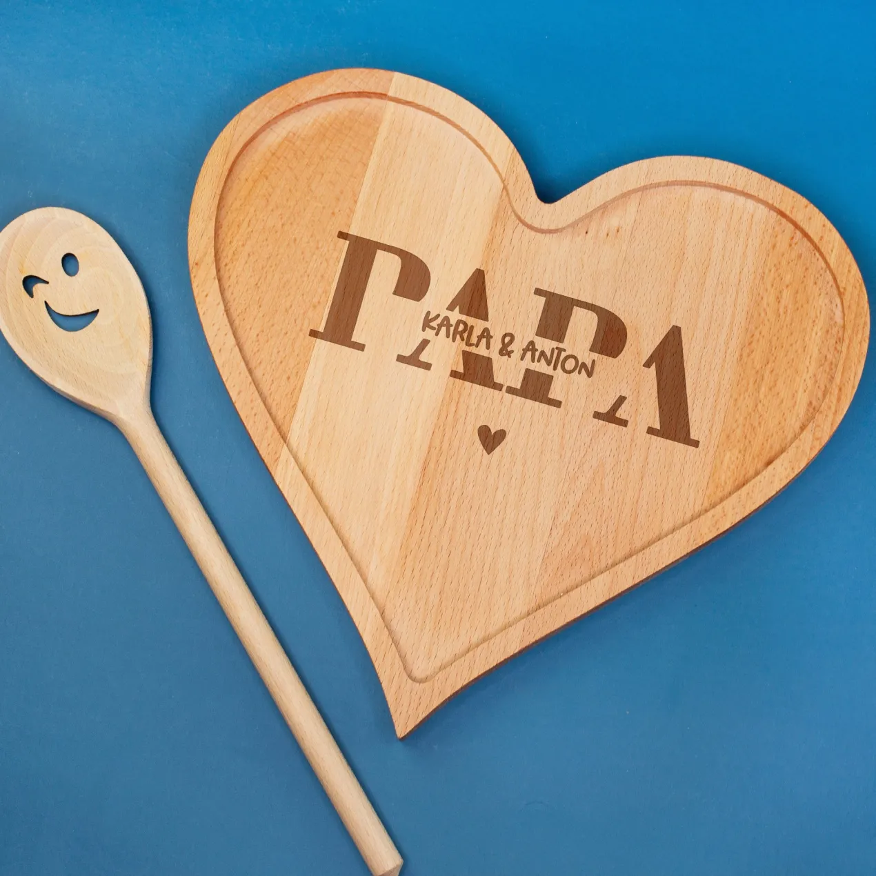 Herz Frühstücksbrettchen & Servierbrett mit Gravur aus Holz | Geschenk für Papa zum Vatertag