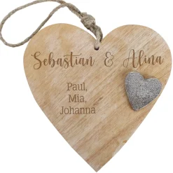 Herz mit Namen & Wunschtext graviert | Geschenk aus Holz zur Hochzeit, Valentinstag & für Paare