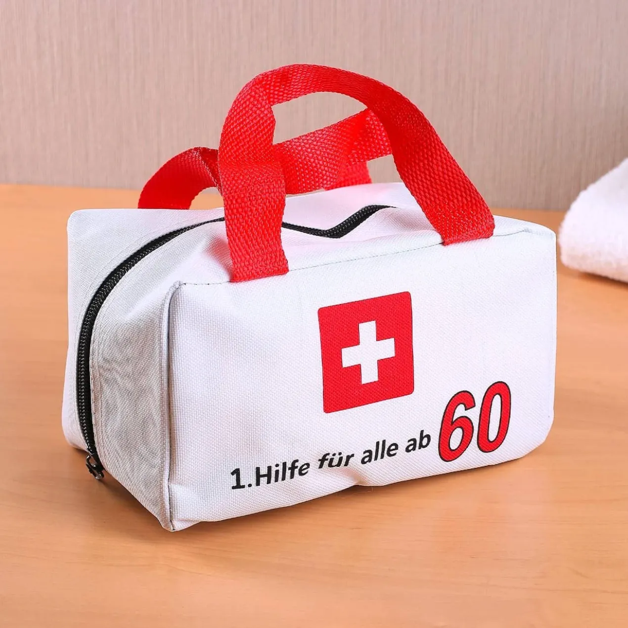 1. Hilfe Tasche für alle ab 60