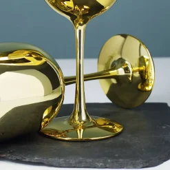 Hochglänzender Trinkkelch - Goldstück mit Wunschname