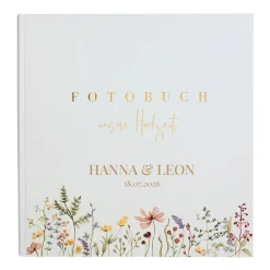 Hochwertiges Hochzeitsalbum mit Prägung, personalisiert mit Namen und Datum | Fotobuch m. Wildblumen