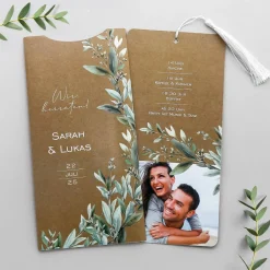 Hochzeitseinladung Ziehkarte in Kraftpapier-Optik mit Olivenzweigen & Quaste