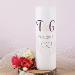 Hochzeitskerze mit Initialen und dezentem Motiv