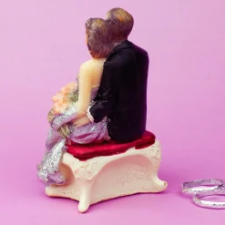 Hochzeitspaar Braut & Bräutigam mit Fliege zur Silberhochzeit | Hochzeitstorten Topper & Dekofigur