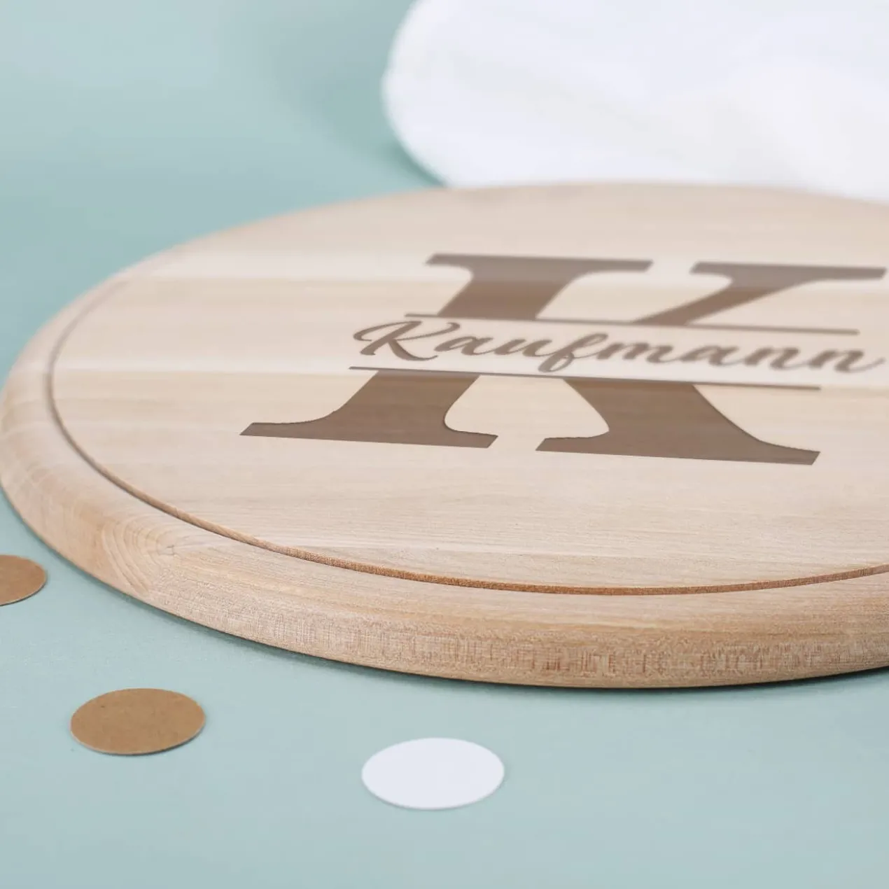 Holzbrettchen - Monogramm - mit Ihrem Wunschnamen graviert