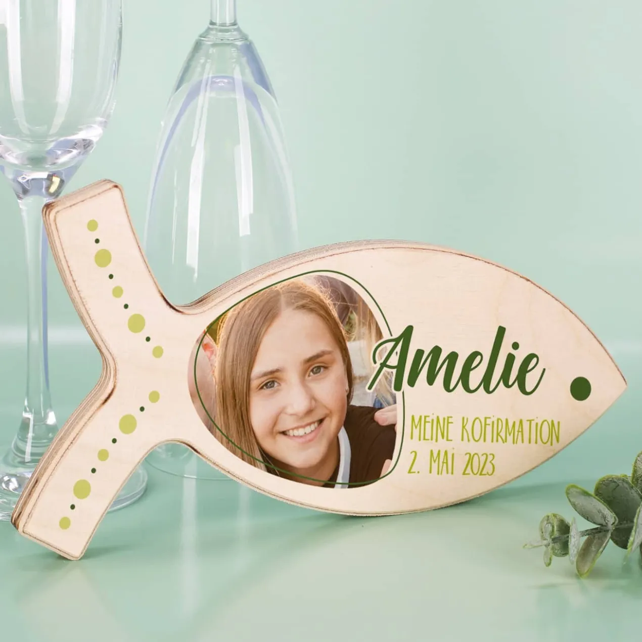 Holzfisch mit Foto und Ihren Wunschangaben zur Taufe, Kommunion oder Konfirmation