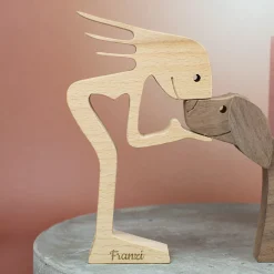 Holzskulptur Frauchen mit Hund – personalisiert mit zwei Namen | Geschenk für Hundebesitzer