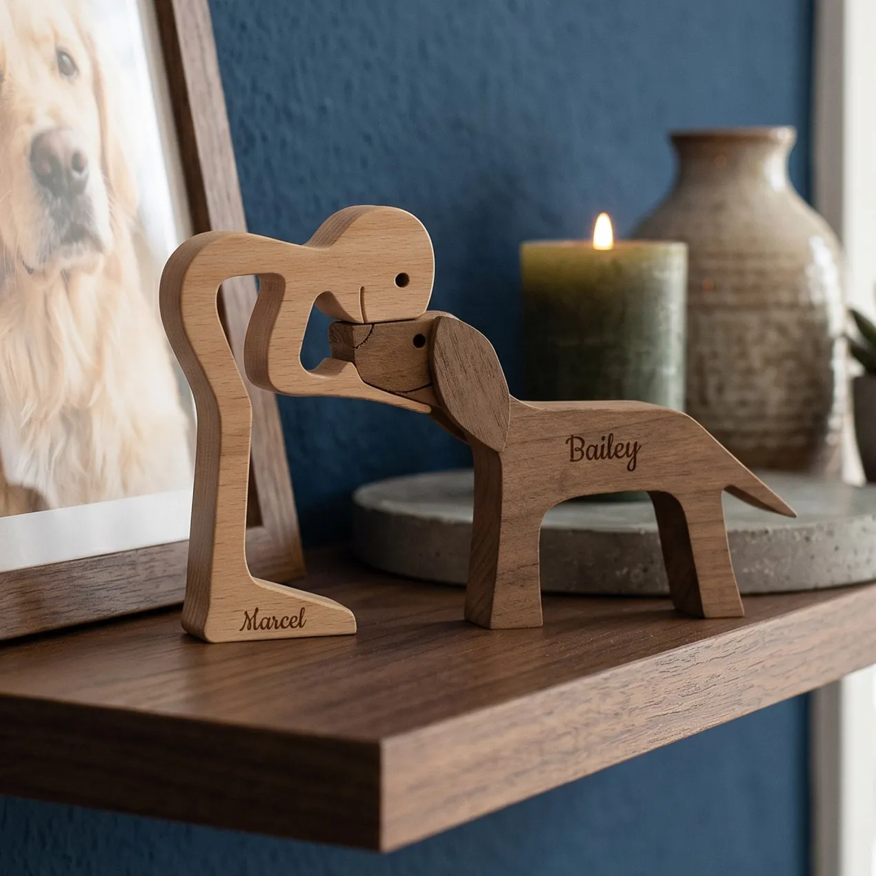 Holzskulptur Herrchen mit Hund – personalisiert mit zwei Namen | Geschenk für Hundebesitzer